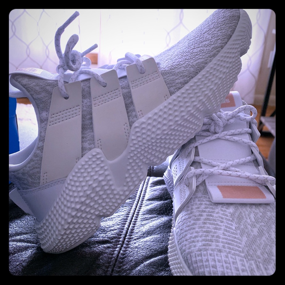 BRAND NEW NEVER WORK ADDIDAS SHOES